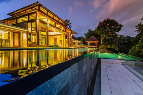 Гостиница Villa Champuhan  Kediri